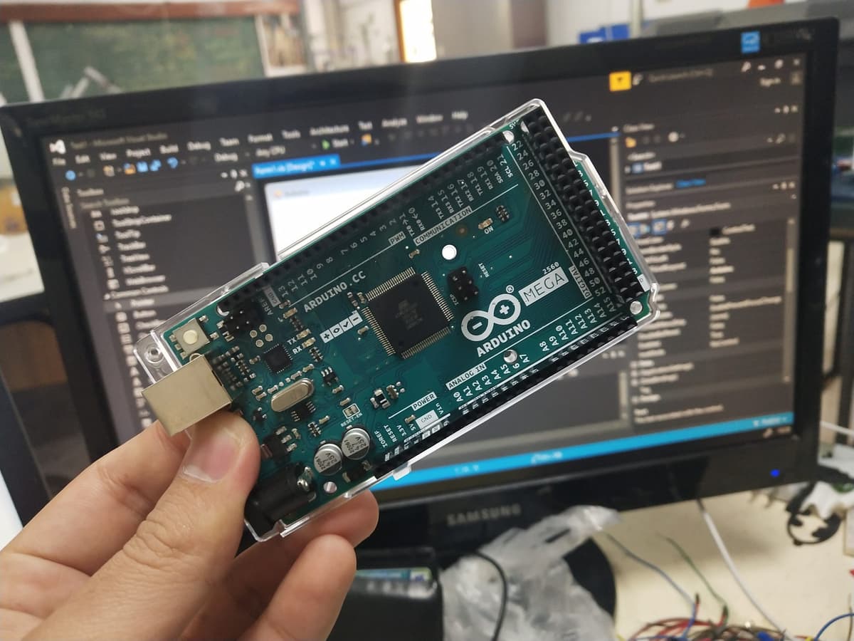 เขียนโปรแกรม Arduino ,ระบบควบคุมต่างๆ และระบบ IOT และออกแบบวงจรอิเล็กทรอนิกส์