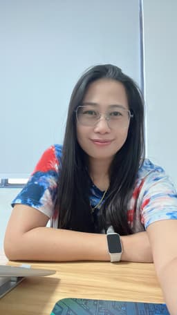 สุรีรัตน์ สว่างศรี