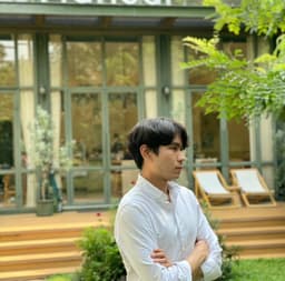 ภาณุธัช รัศมิทัต
