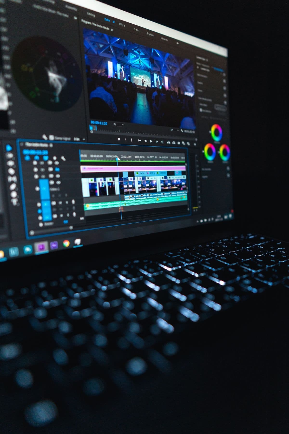 ตัดต่อวิดีโอแบบ Short Clip (แนวตั้ง) แบบเหมา 10-15 ตัว